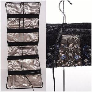 Sharif Americana Beaded Velvet jewelry/lingerie hanging organizer - Vint…